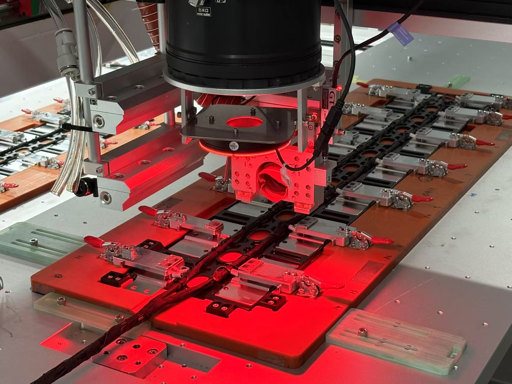 《Bodo's功率系統》：功率傳輸利器，層疊母排與集成母排化繁為簡